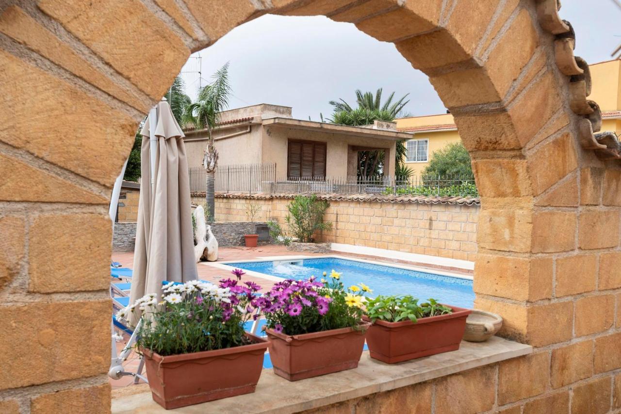 Alelida Villa Con Piscina Cinisi Exteriör bild